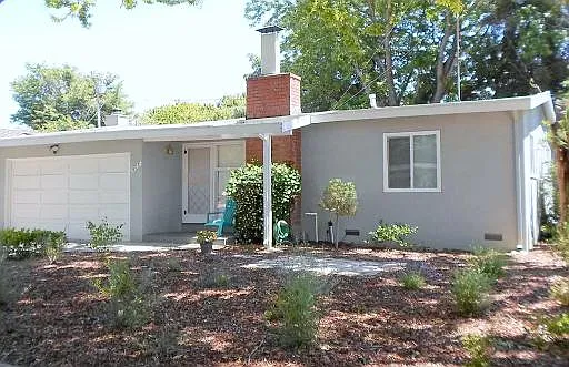 1408 Gerhardt Ave photo 1