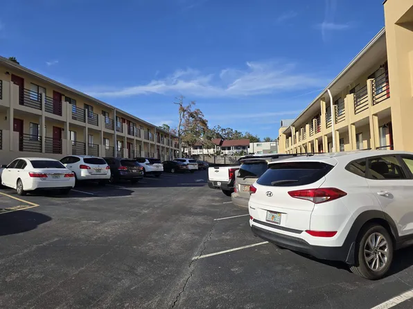 403 Hayden Rd APT 131, Tallahassee, FL 32304