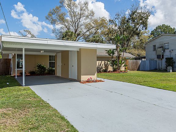 3rd image of 8318 Boxwood Dr