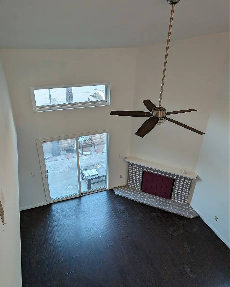 3 bed, 2.5 bath, 1300 sqft, $3,000 — Photo 3