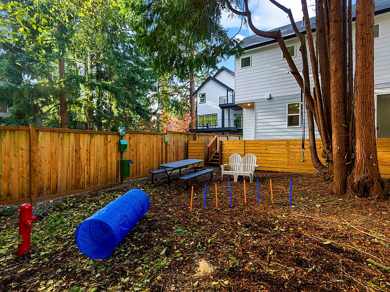 10338 Wallingford Ave N #E — Photo 17
