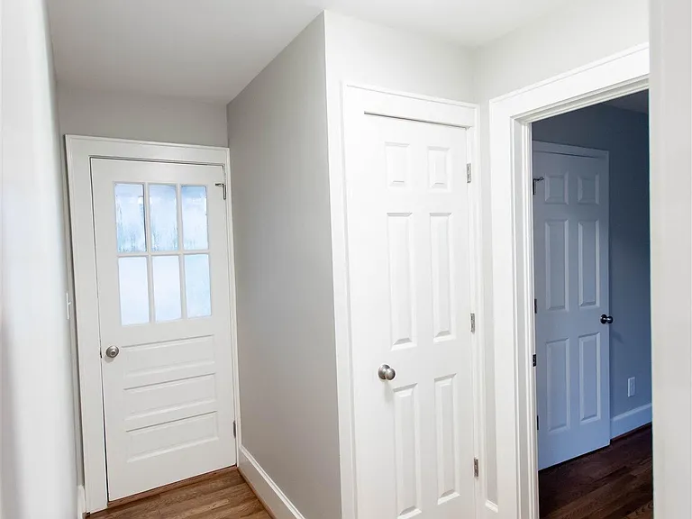 126 Vanderbilt Cir — Photo 7