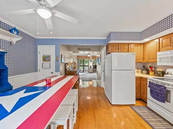 1015 Hancock Cir
