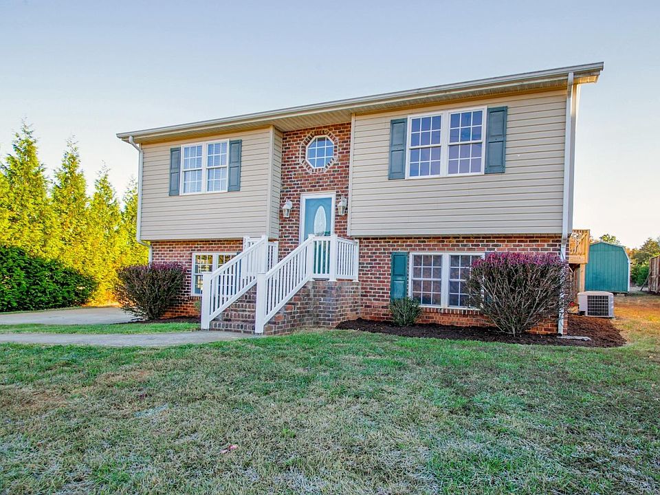 374 Dunivan Dr, Rustburg, VA 24588 Zillow