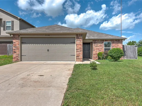 2100 S B Pl, Rogers, AR 72758