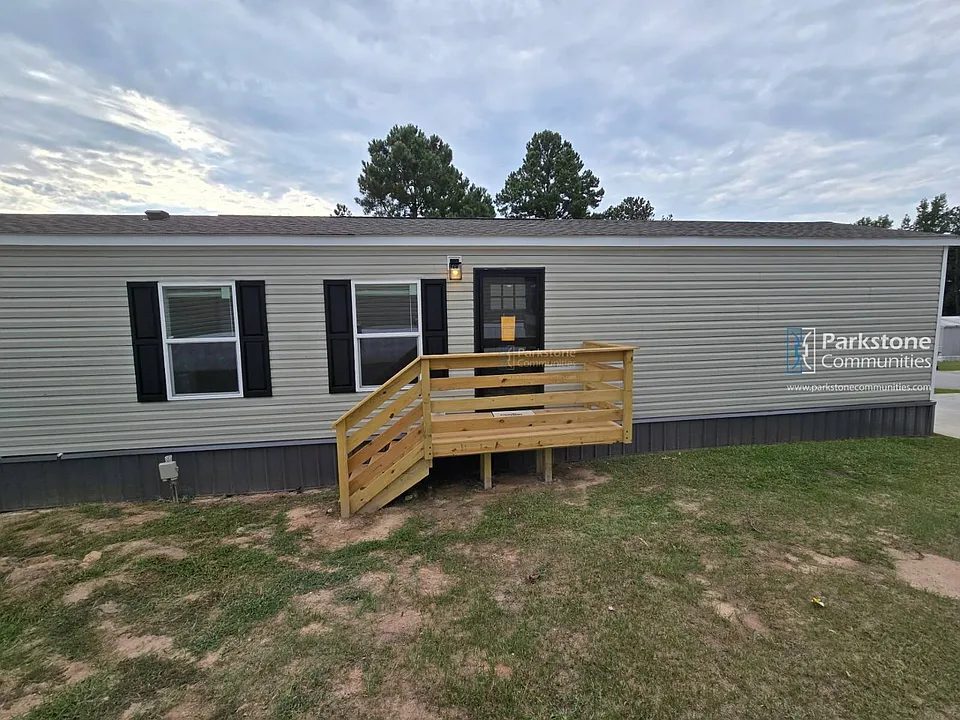 2525 Redoubt Cir