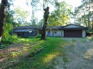 W243S7520 Evergreen Dr, Mukwonago, WI 53149