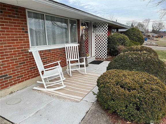 2nd image of 4261 Leston Ave