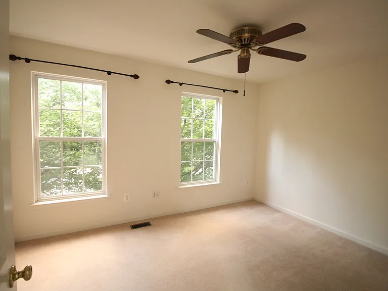 44501 Potter Ter — Photo 25