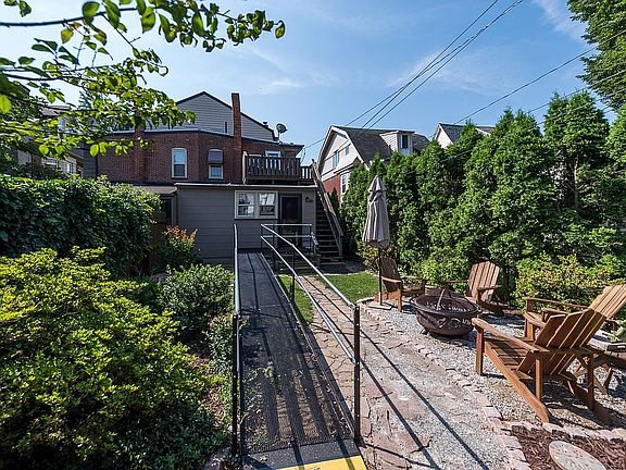 5th image of 323 W Barnard St