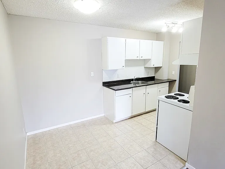 33298 Robertson Ave — Photo 4