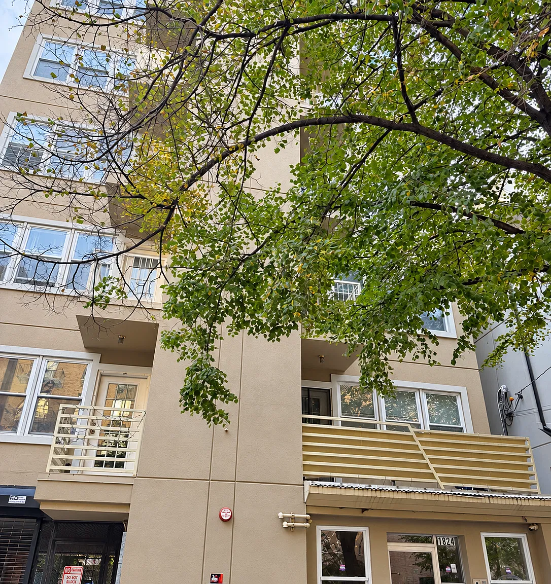2 bed, 887 sqft, $3,300 — Photo 1