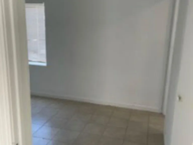 614 Woodrow St #7 — Photo 5