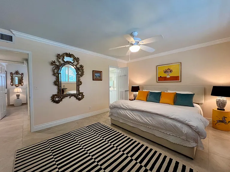 139 Sunrise Ave #204 — Photo 16