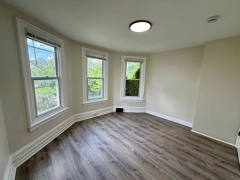 323 Vine St #A — Photo 3