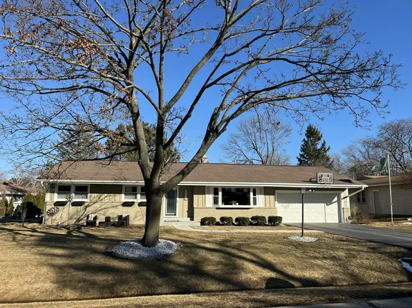 6836 North Reynard ROAD, Fox Point, WI 53217