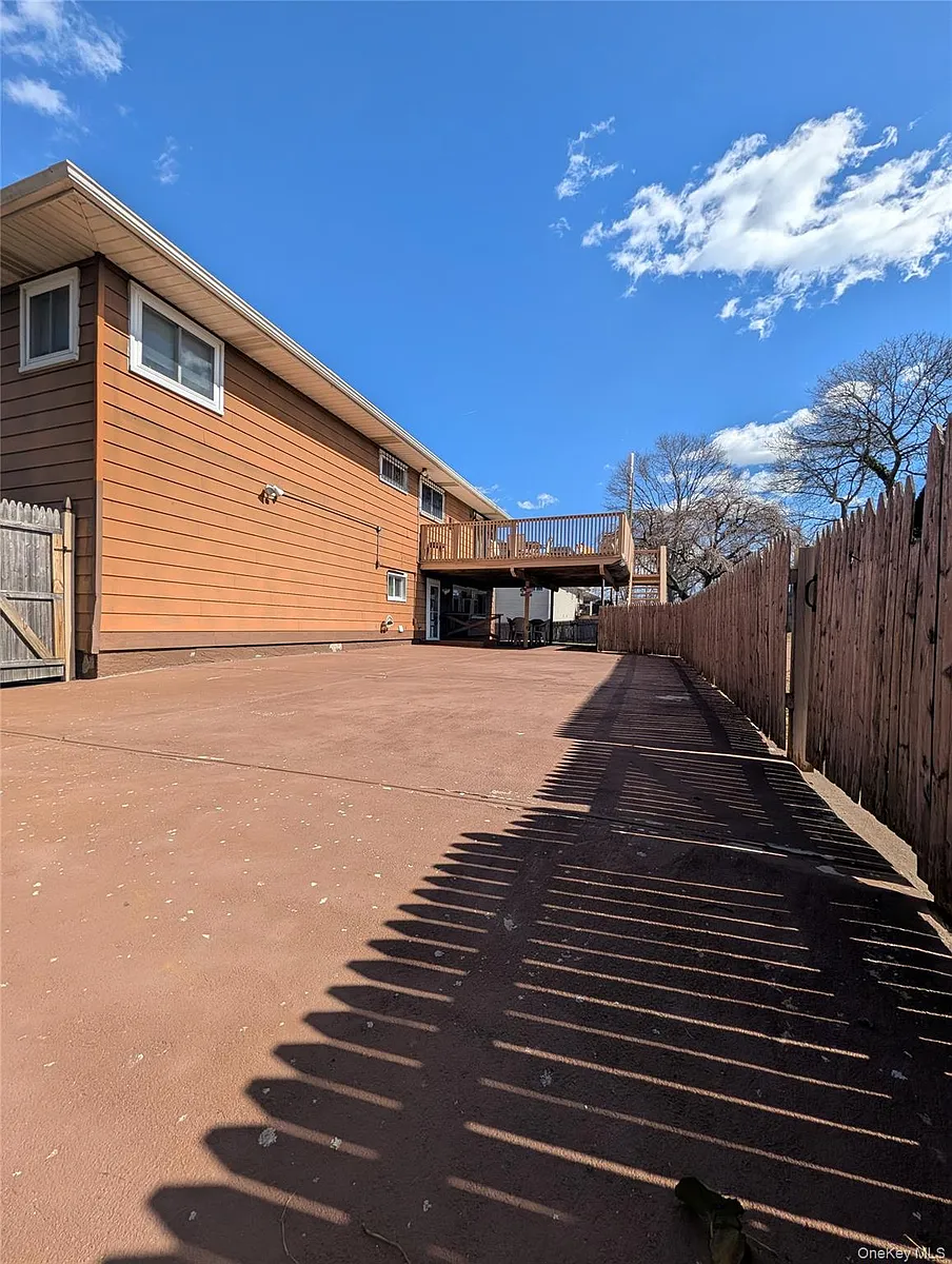 Building Photo - 50 Sunburst Dr