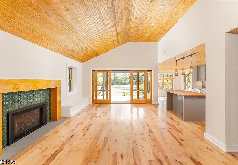 232 W Shore Dr — Photo 16