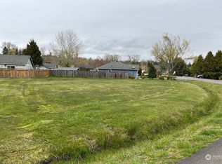 8221 Snohomish Rd, Blaine, WA 98230