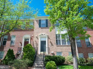 6207 Roudsby Ln, Alexandria, VA 22315