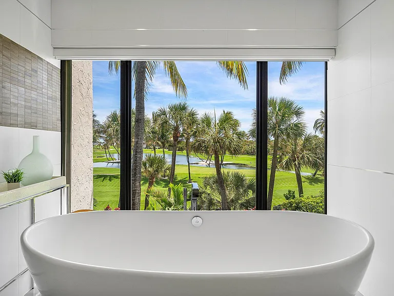 2335 S Ocean Blvd E #13 — Photo 12