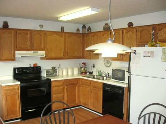 Kitchen with new Laminate Hardwood Floors