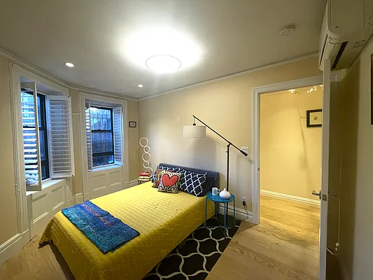 Rented by Compass | media 9