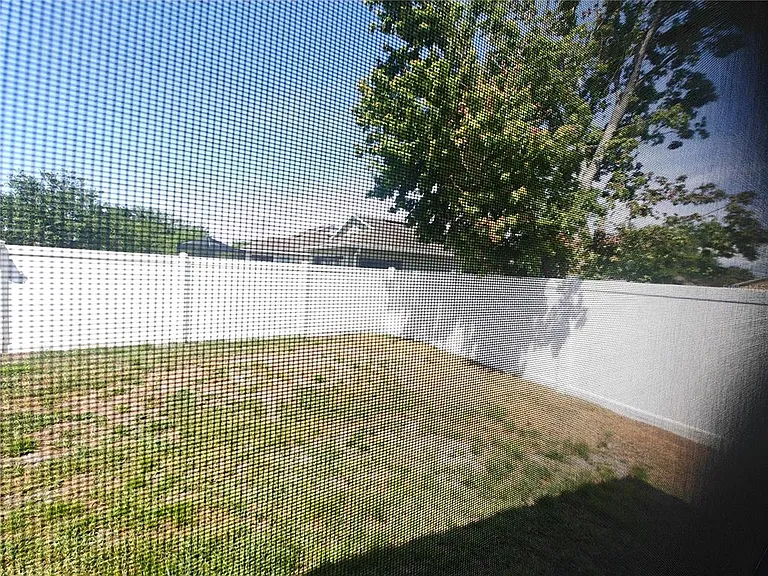 8225 Summer Wood Ln — Photo 23