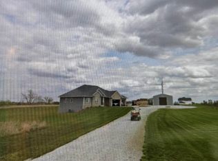 18330 SW 66th St, Crete, NE 68333