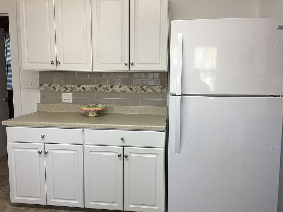 1st image of 12288 Lincoln Ave
