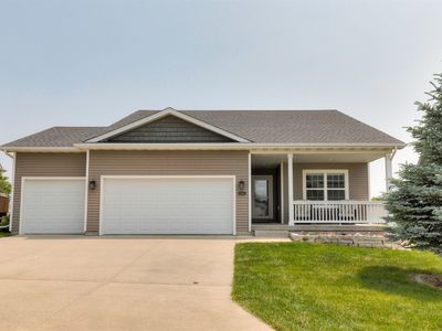 1245 Blue Bonnet Dr, Carlisle, IA, 50047