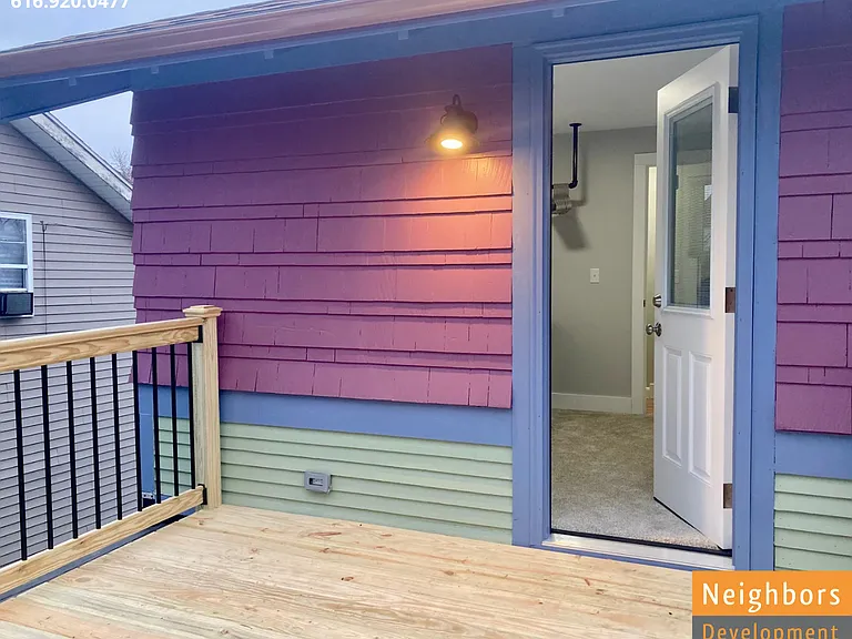 927 Arianna St NW — Photo 45