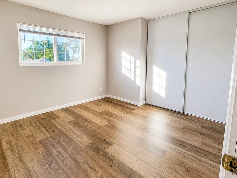 2132 Forbes Ave — Photo 41