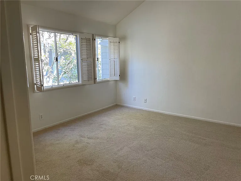 253 Chesterfield #145 — Photo 5