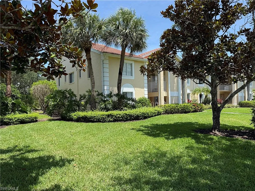 3 bed, 2.0 bath, 1199 sqft, $2,400 — Photo 1