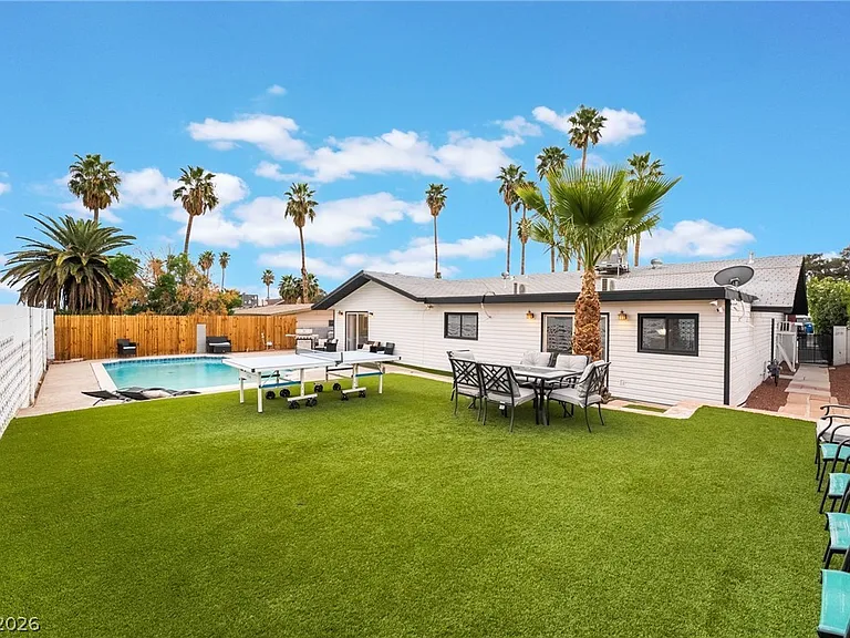 3992 Chinchilla Ave — Photo 36