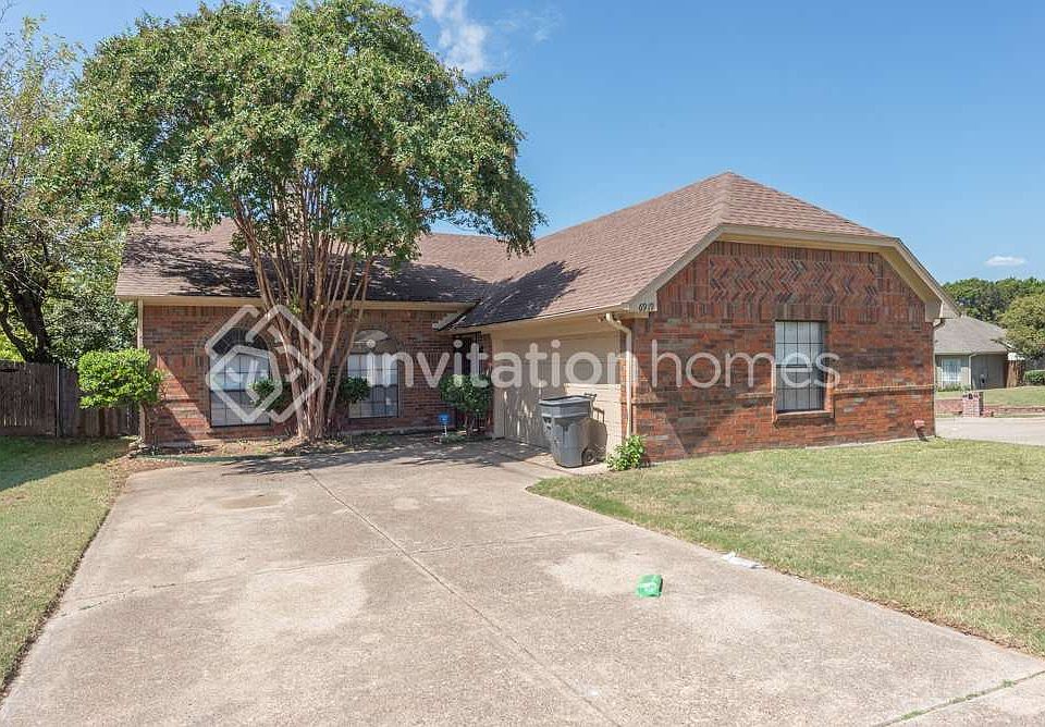 1st image of 6919 Cedar Knoll Dr