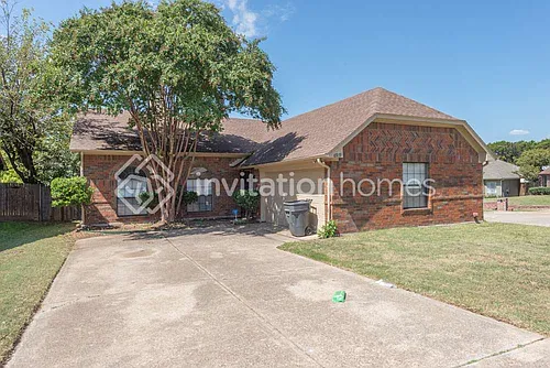 6919 Cedar Knoll Dr Photo 1
