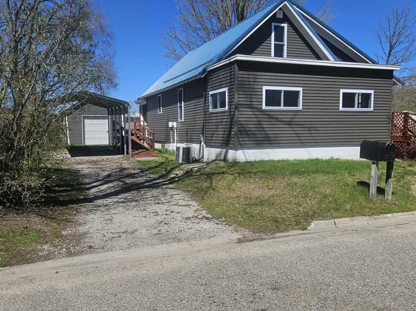 625 Cunningham St, Clare, MI 48617