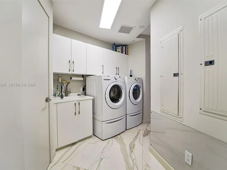 18555 Collins Ave #2201 — Photo 25