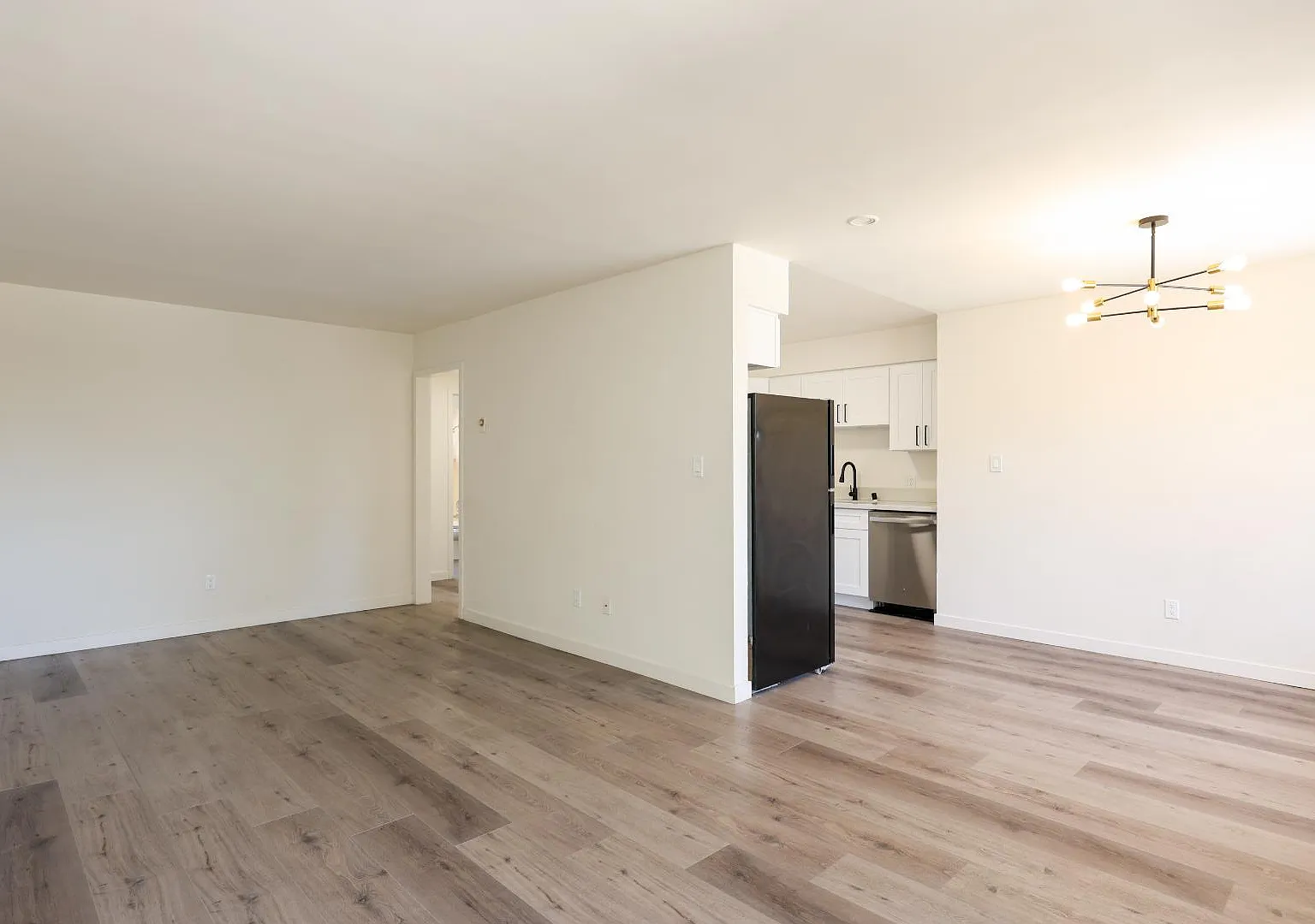 471 Fourth Ave — Photo 4