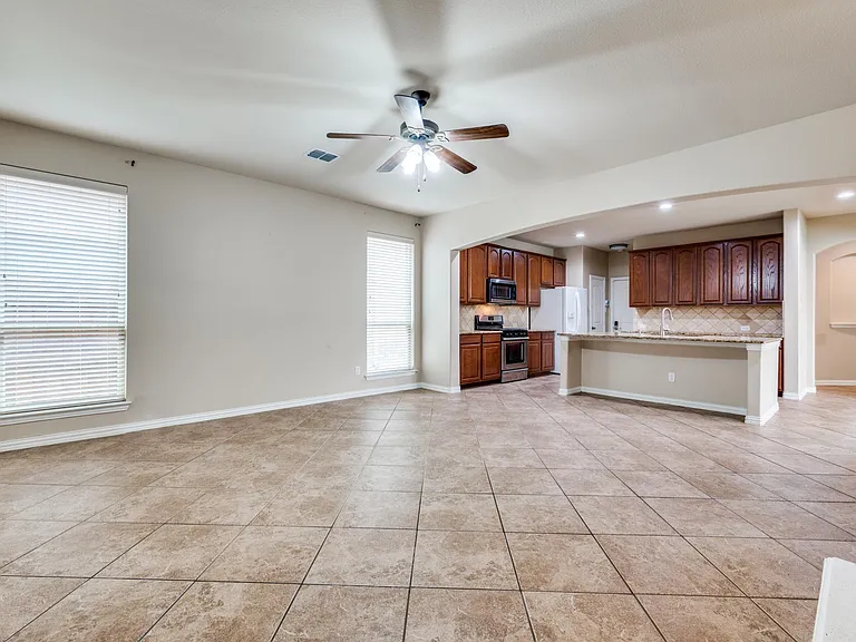10632 Bolivar Dr — Photo 10