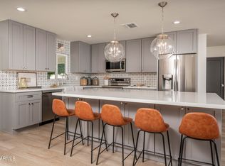 8601 E Mitchell Dr, Scottsdale, AZ 85251