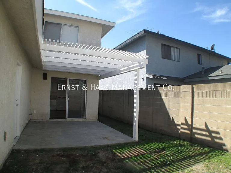 8621 1/2 Cedar St — Photo 26