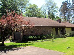 8537 Knapp Rd, West Falls, NY 14170
