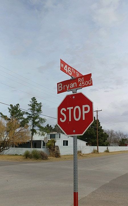 2nd image of 4615 Bryan Rd