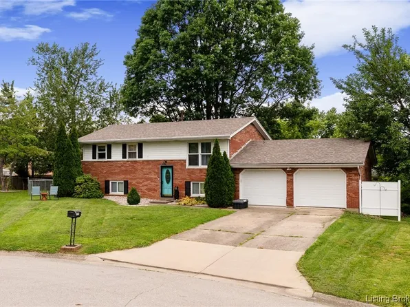 2717 Mohawk Dr, New Albany, IN 47150