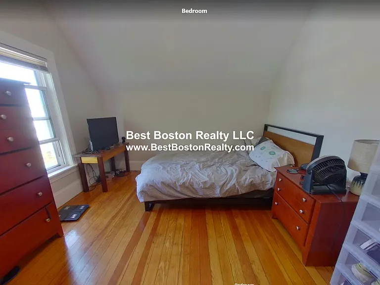 53 Hawthorne St — Photo 12