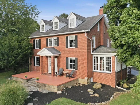 5921 Quinn Rd, Frederick, MD 21701