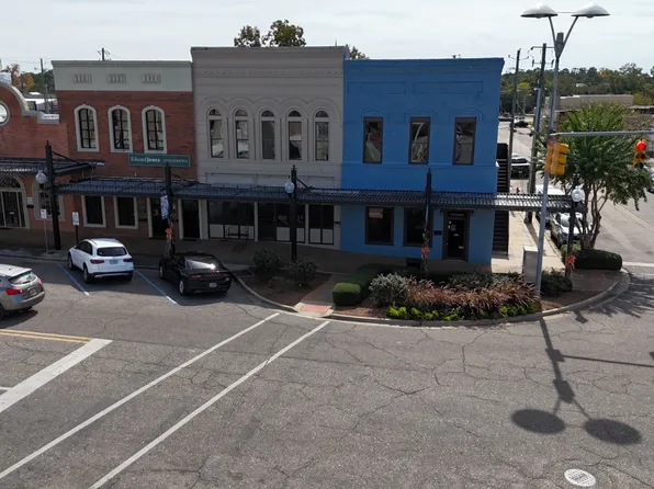 135 S Court Sq, Ozark, AL 36360